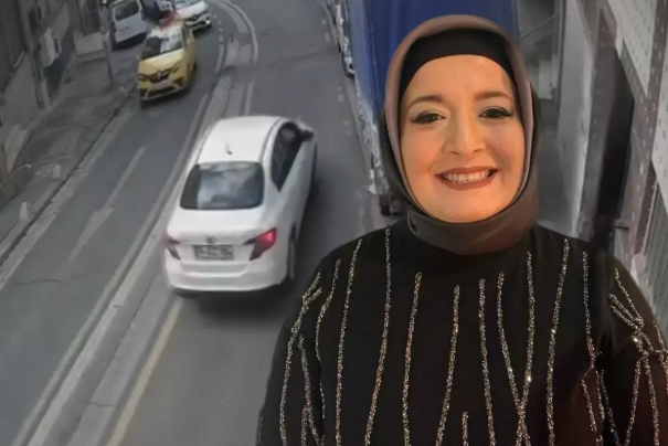 Sürətlə hərəkət edən avtomobil səkidə gedən qadını vuraraq öldürüb