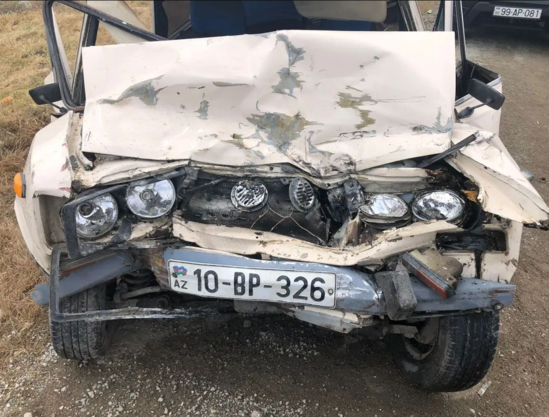 Qəzada ölən iki aylıq körpəni həkimə aparırmışlar...