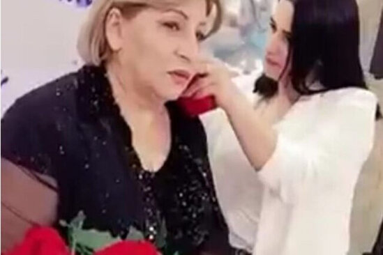 Qızıl sırğa alan müəllimə ilə bağlı daha bir AÇIQLAMA