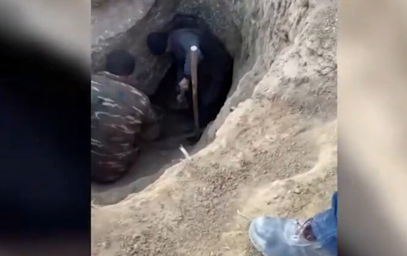 Qobustan qayalarının dibində qızıl axtarırdılar - Saxlanıldılar-Video