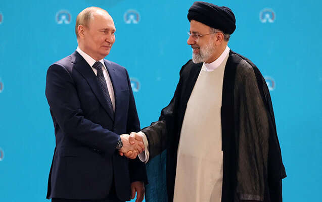 Rəisi Putinə zəng etdi