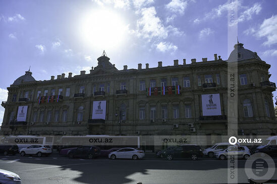 Bakı Zəfər bayramına hazırlaşır - FOTOREPORTAJ