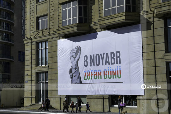 Bakı Zəfər bayramına hazırlaşır - FOTOREPORTAJ