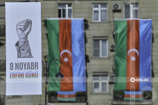 Bakı Zəfər bayramına hazırlaşır - FOTOREPORTAJ