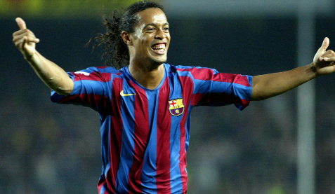 Əfsanəvi Ronaldinyo illər sonra "Barselona"nın formasını geyindi