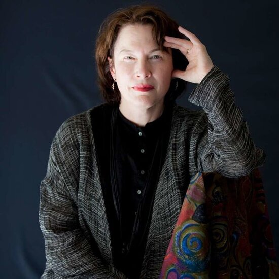 Məşhur yazıçı onun təcavüzü ittihamı ilə həbsdə yatan şəxsdən üzr istədi - FOTO