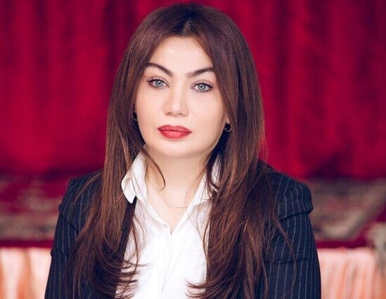 Bu da Ruhi Əliyevanın ÖZÜNƏBƏNZƏR ANASI - FOTO