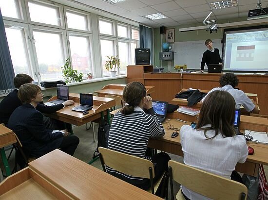 Rusiyada məktəblər bağlanır