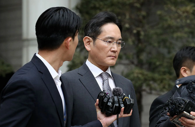 "Samsung Electronics"in rəhbəri 11 il davam edən məhkəmə prosesindən qalib çıxdı