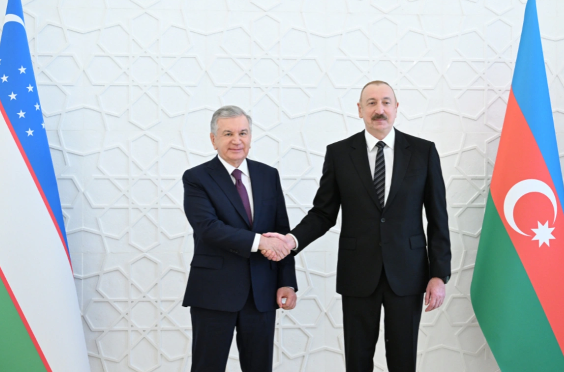 İlham Əliyev Şavkat Mirziyoyevə zəng edib