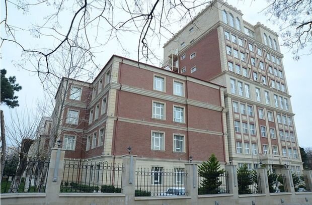 Əsgərimiz silahla özünü vurdu