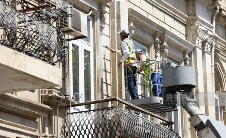 Bakı Abadlıq Xidməti bir sıra binaların rənglənməsi məsələsinə aydınlıq gətirib