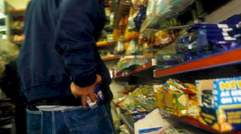 Oğurladığı şokoladları qatıqla dəyişdi, həbs olundu