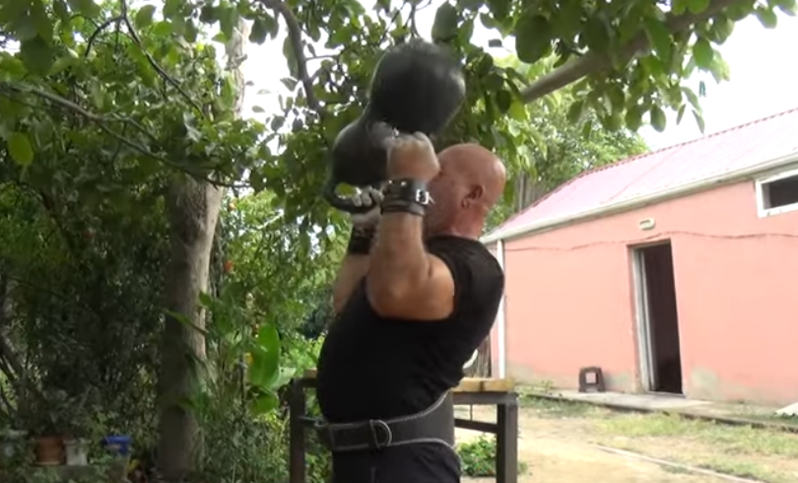 Dünyanin ən yaşlı pəhləvanı, 63 yaşlı Əliyar- VİDEO