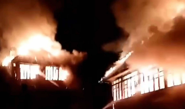 Gecə saatlarında İsmayıllıda dördotaqlı ev külə döndü