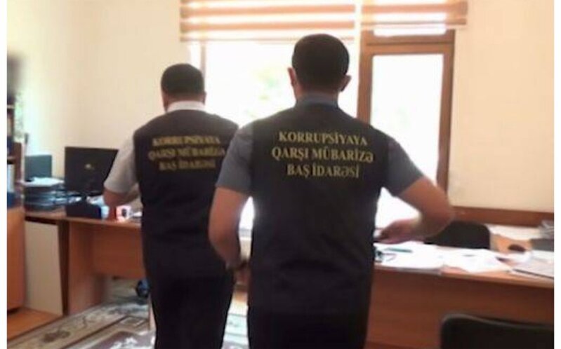 Səfərbərlik və Hərbi Xidmətə Çağırış üzrə Dövlət Xidmətinin rayon şöbəsində əməliyyat keçirilib, şöbə rəisi saxlanılıb