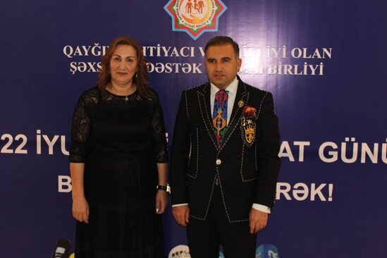 Qayğıya ehtiyacı və Əlilliyi olan Şəxslərə Dəstək İctimai Birliyi bir qrup jurnalistləri mükafatlandırıb