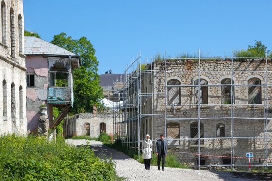 Selçuk Bayraktar Şuşadan yeni fotolar paylaşdı