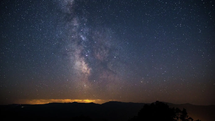 Yer sakinləri planetlərin paradını görə biləcək - Bu tarixdə gözünüz səmada olsun
