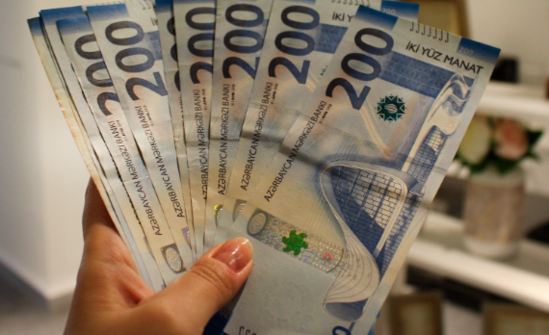 Azərbaycanda bu şəxslər il ərzində 3 dəfə əlavə maaş alacaqlar - VİDEO