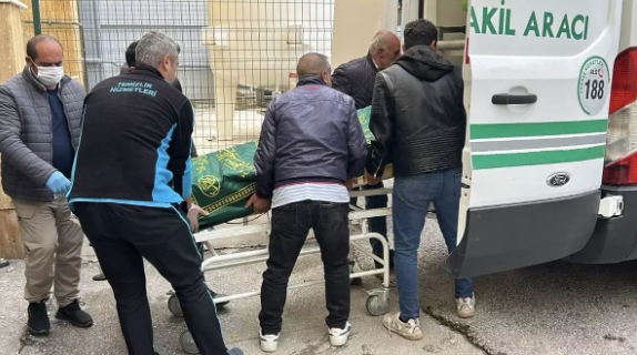 Bədəninə gənə yapışan qadının həyatını xilas etmək mümkün olmayıb