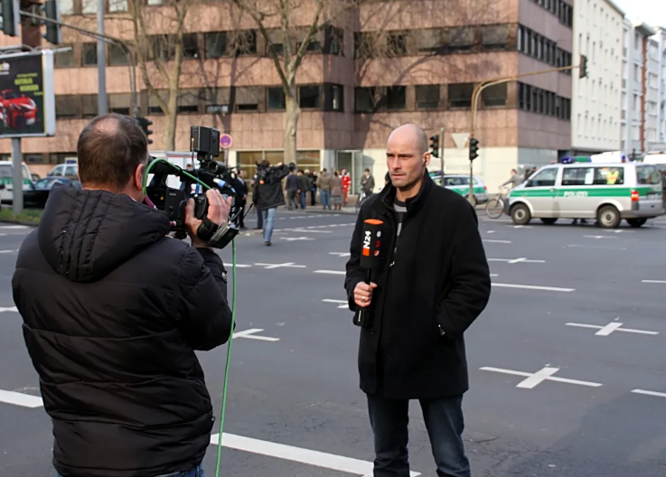 Küçə sorğuları yoxsa TƏRBİYƏSİZLİK? - ARAŞDIRMA