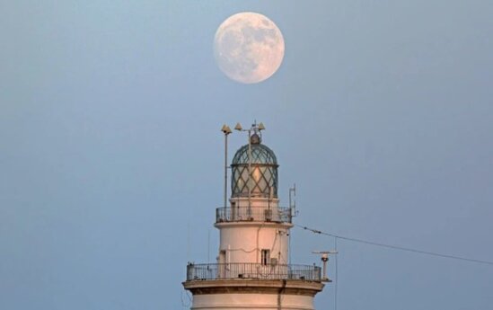 Dünyada "Super Ay" belə göründü - FOTOLAR