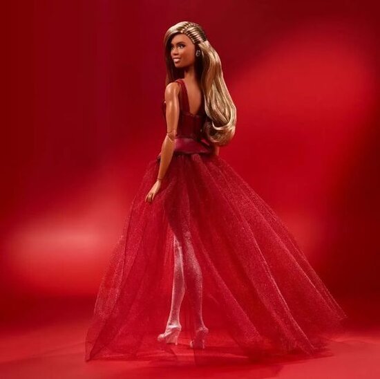 İlk dəfə bu formada Barbi hazırlandı - FOTO