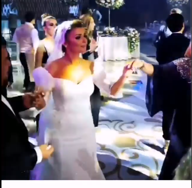 Sevdanın toyunda GÖRÜN NƏLƏR OLDU - VİDEO