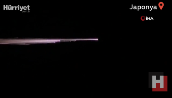 Yaponiya səmasında meteroitə bənzər işıqlar göründü
