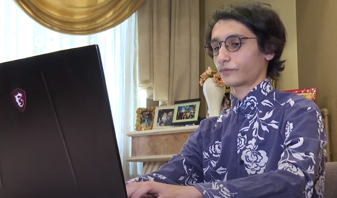 Azərbaycanda 11-ci sinif şagirdi süni intellekt YARATDI - VİDEO