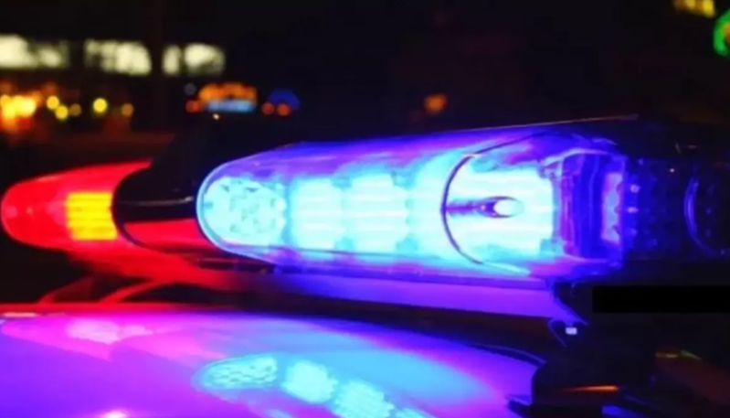 Dəli ata arvadına və qızlarına bıçaqla hücum etdi 1 ÖLÜ, 2 YARALI