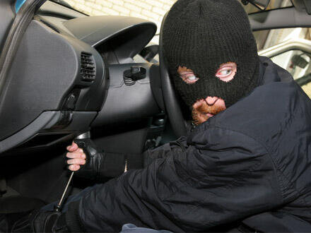 Avtomobil oğurluğunda "yenilik": 2 yumurta, bir "qurban", vəssalam!