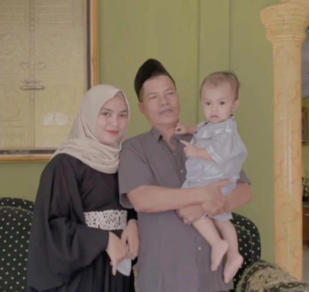 Qadın ərinin toyunda qonaq olduğunu öyrəndi - VİDEO