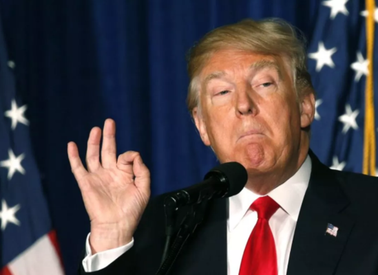 Donald Trampın 10 gülməli FOTOSU - Bu gün ad günüdür