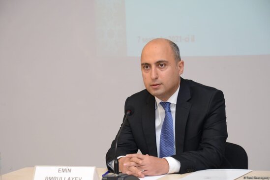 Emin Əmrullayev İlham Əliyevi təbrik etdi - FOTO