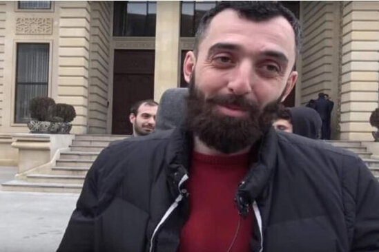 Türkiyə bayrağına hörmətsizlik edən şəxslə bağlı məhkəmə QƏRAR VERDİ