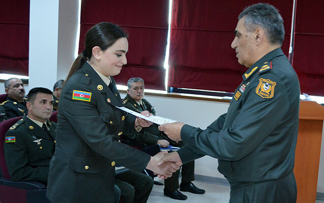 Türkiyəyə göndərilən hərbi həkimlərimizə yeni rütbələr verildi - FOTOLAR