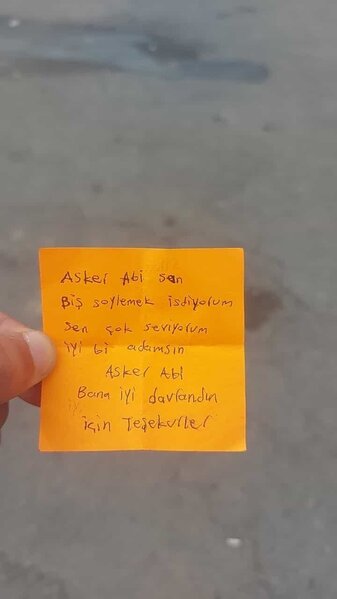 Mehmetcik məktəblərindəki uşaqlardan əsgərlərə duyğusal məktublar və şəkillər