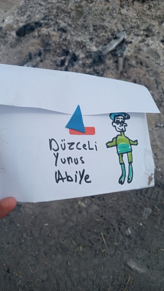 Mehmetcik məktəblərindəki uşaqlardan əsgərlərə duyğusal məktublar və şəkillər