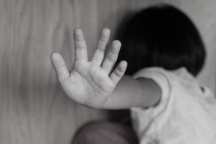 Ana 1 yaşlı qızını öldürüb basdırdı