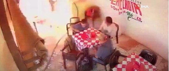 Çay evində partlayış oldu-VİDEO