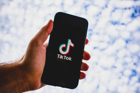 Məşhur TV kanalından işçilərinə "TikTok" qadağası