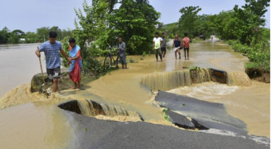 100 kəndi su basdı, 57 nəfər öldü - VİDEO