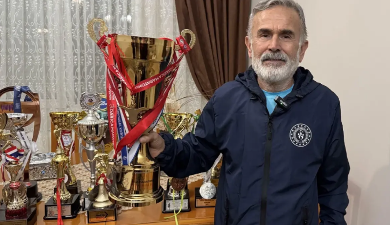 75 yaşlı veteran atlet gənc qalmağın sirrini açıqlayıb - VİDEO