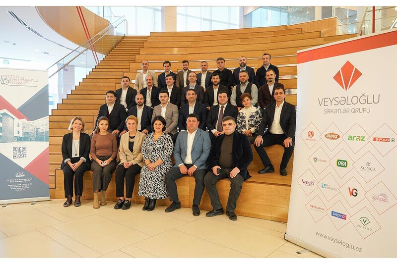 "Veysəloğlu" əməkdaşları üçün mini MBA proqramı başladı