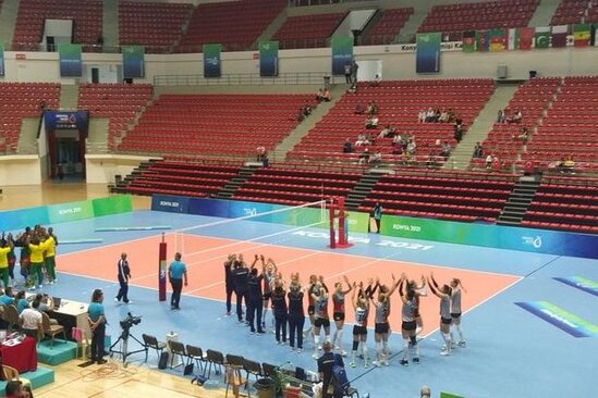 İslamiada: Azərbaycanın qadın voleybolçulardan ibarət millisi bürünc medal qazanıb - FOTO