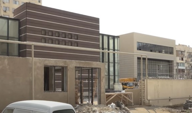 Bakıda tikiliyə görə mübahisə düşdü: "Gərək başımızı götürüb qaçaq"