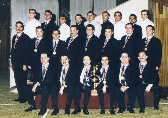 Prezidentin sərəncamında "KVN"çilərin də adları var