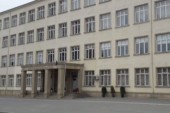 Bakıda məktəbli bıçaqlandı